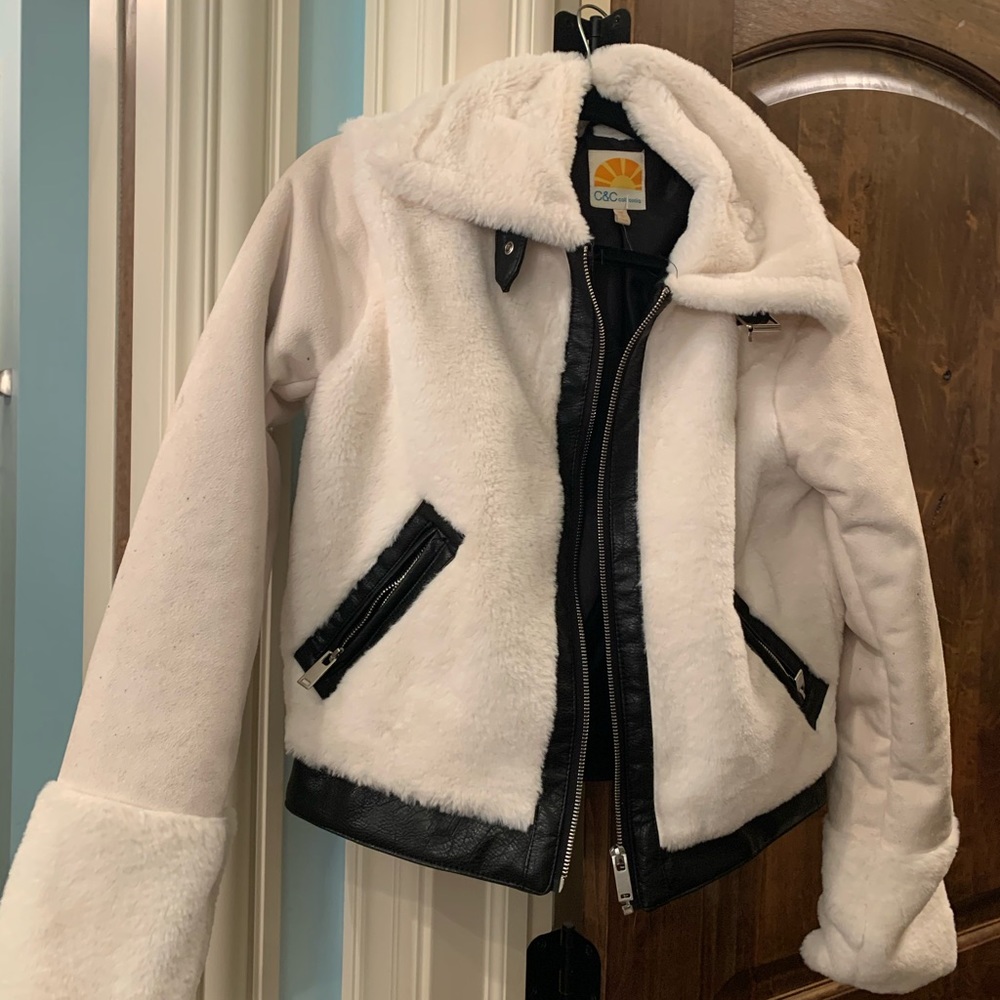 Burlington White and black coat